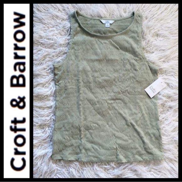 NWT Croft & Barrow Sage Smocked Tank Top - Picture 2 of 6